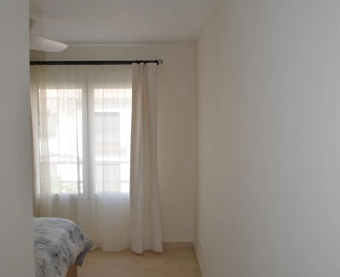 Estepona Beach 3Br Condo Frontline La Rada
