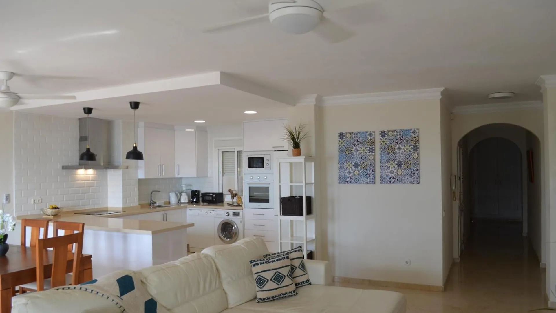 Estepona Beach 3Br Condo Frontline La Rada Spain